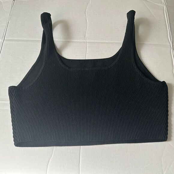 Aritzia babaton Women’s sculpted knit cropped tank top size XL - Picture 1 of 7
